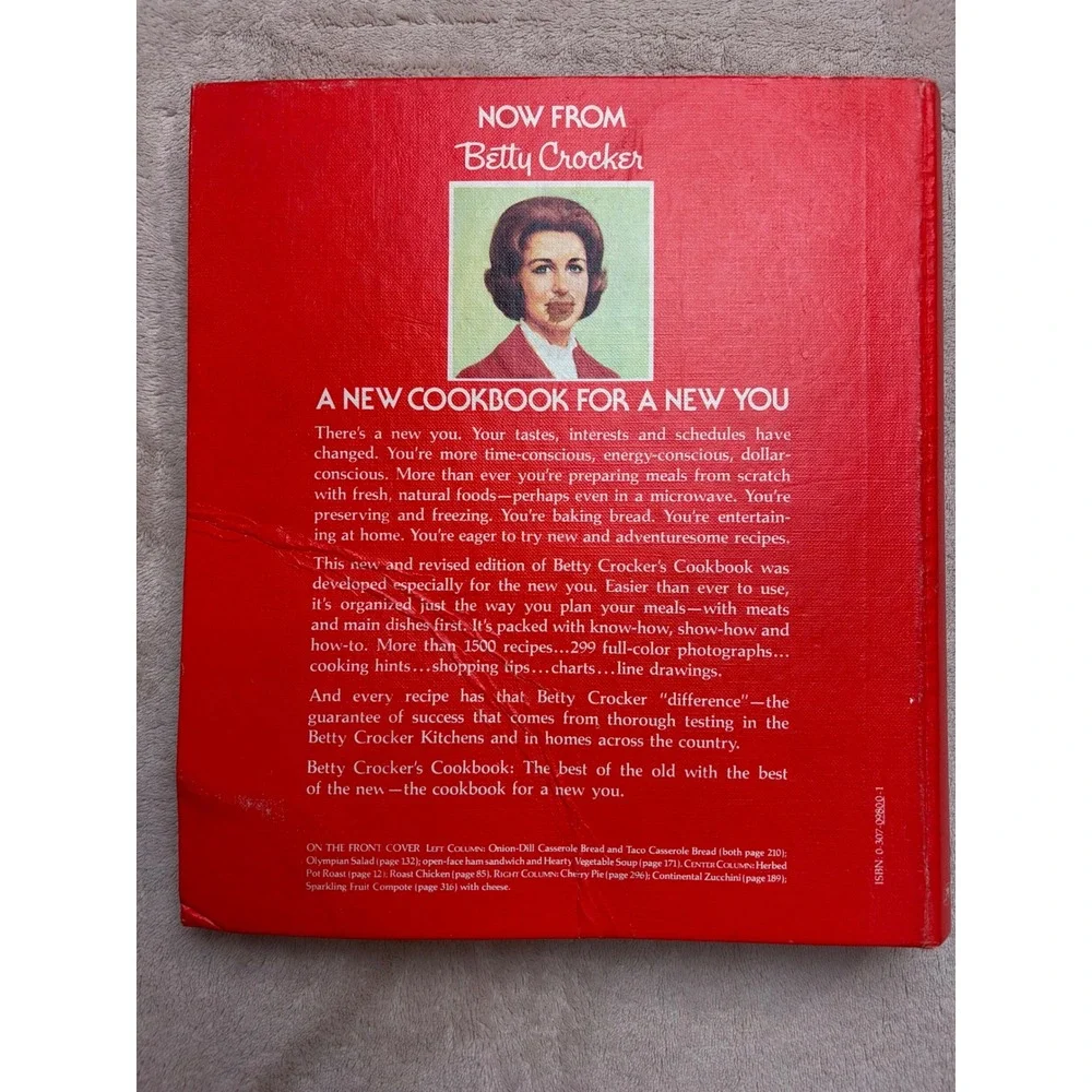 Betty Crocker Cookbook Golden Press 1980 Red Binder New Revised Edition Good